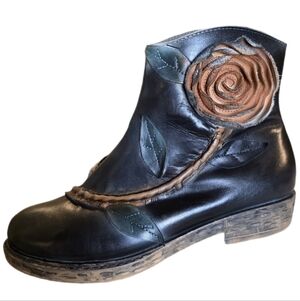 Socofy Black Leather Ankle Boots with 3D Rose & Leaf Appliqué SZ 42